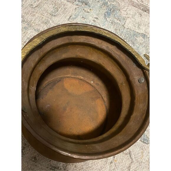 Vintage Copper Planter with Handle hand-hammered pot - Picture 10 of 11